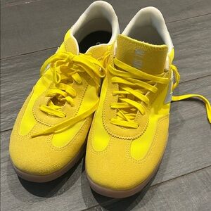 Converse Run Star Trainer Yellow Suede